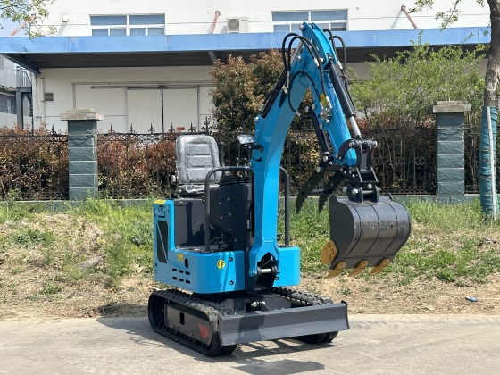 Hitachi & Komatsu Partner with Battery Firms for Mini Excavator Electrification