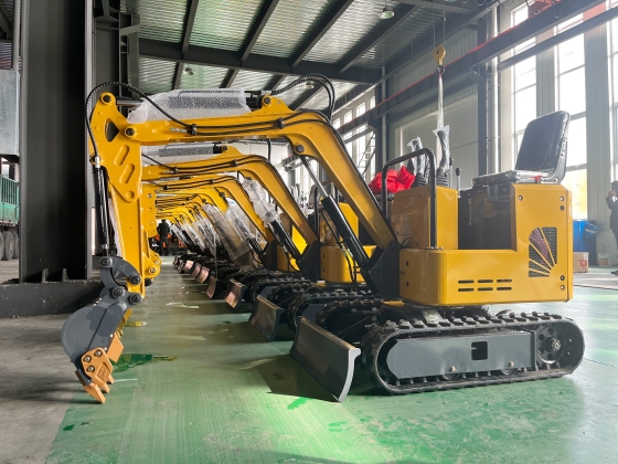 Chinese Mini Excavator Exports Surge Overseas Demand Booms